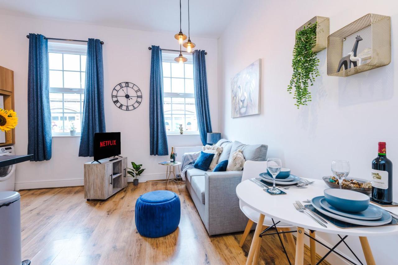 Bright 1-Bed Apartment In Chester By 53 Degrees Property, Ideal For Professionals & Couples, Great Location - Sleeps 4 Bagian luar foto
