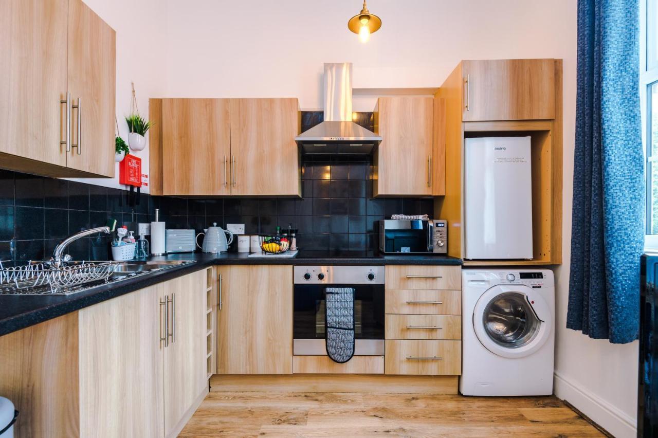Bright 1-Bed Apartment In Chester By 53 Degrees Property, Ideal For Professionals & Couples, Great Location - Sleeps 4 Bagian luar foto